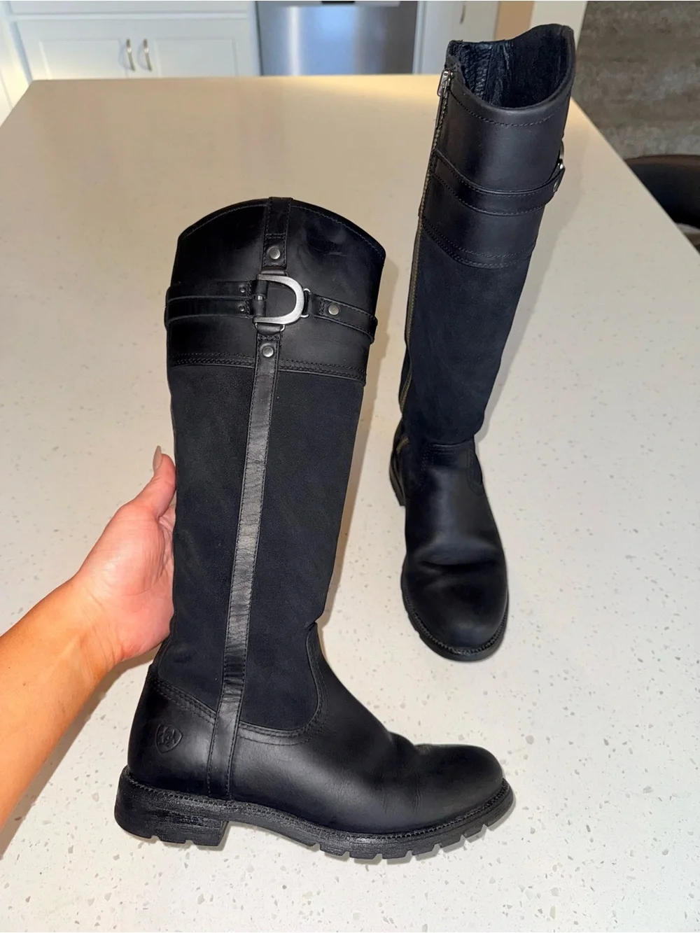 Ariat strap versatile